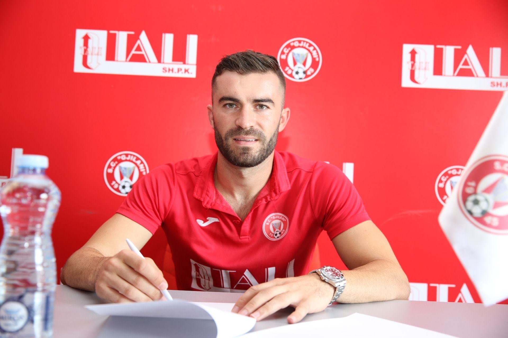 SC Gjilani Konfirmon Transferimin E Futbollistit Nga Shqip ria Sinjali sc-gjilani-konfirmon-transferimin-e-futbollistit-nga-shqip-ria-sinjali