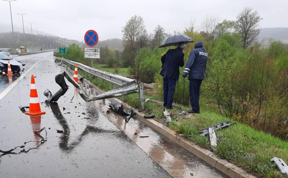 Në aksidentin e rëndë në autostradën ‘Ibrahim Rugova’, vdiq një 20-vjeçar