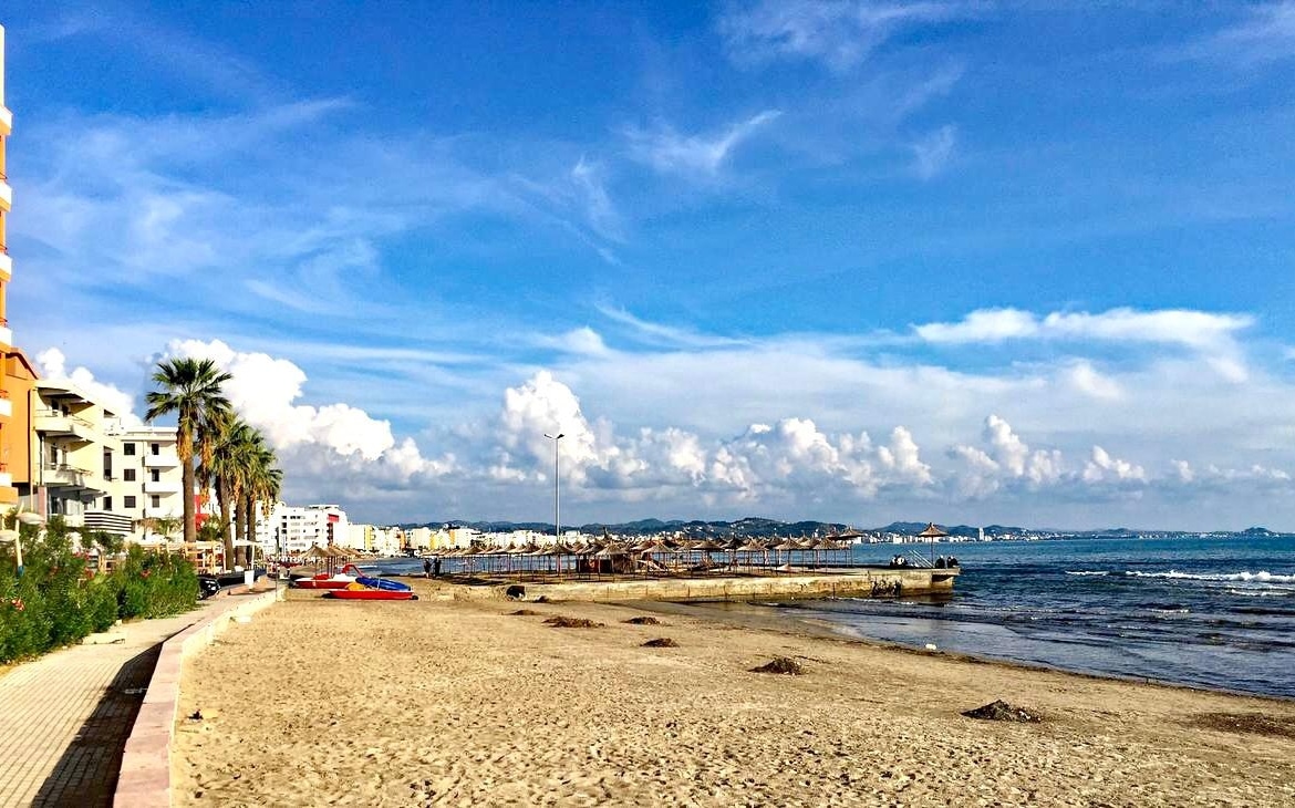 E moshuara nga Sllovakia mbytet gjatë notit në Durrës