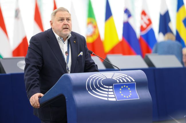 Terras  partive politike  Nxirreni Kosovën nga kriza  gjeni emërues të përbashkët