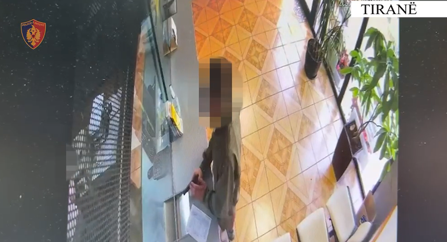 Tiranë  Arrestohet 23 vjeçari pas tentativës së grabitjes në bankë me armë lodër