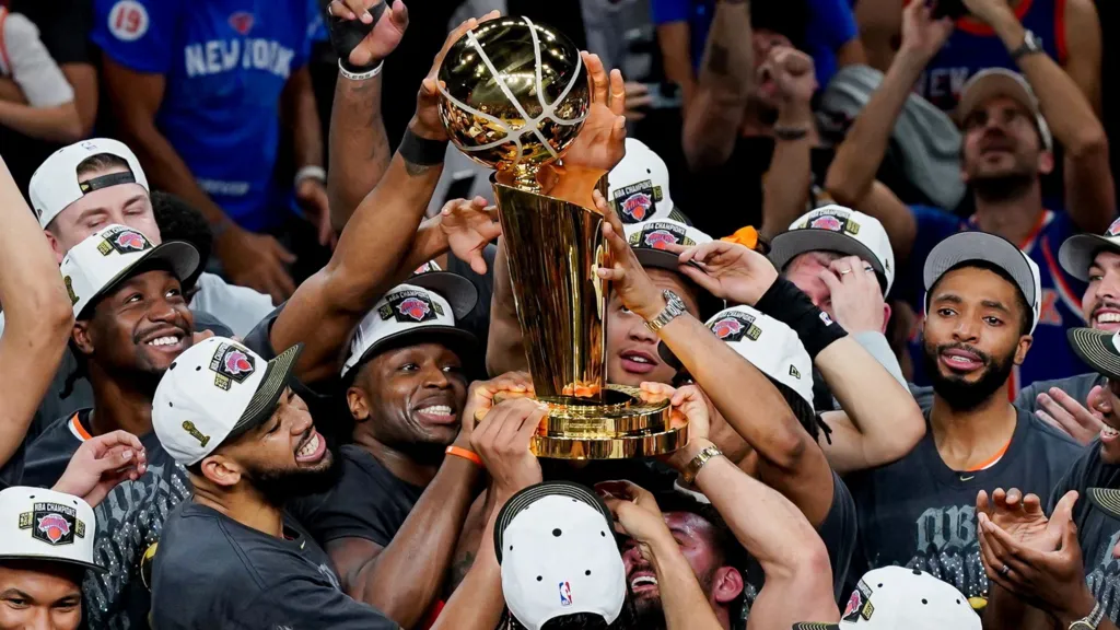Knicks shkruajnë histori  rikthejnë titullin e NBA së në New York pas më shumë se 50 vjetësh