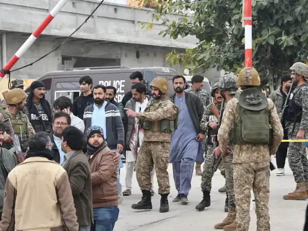 Përleshjet gjatë protestave në Pakistan lënë 11 të vdekur dhe dhjetëra të plagosur