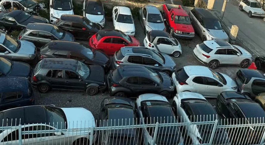 Grabisnin makina në Greqi dhe u falsifikonin të dhënat  arrestohen 11 shqiptarë