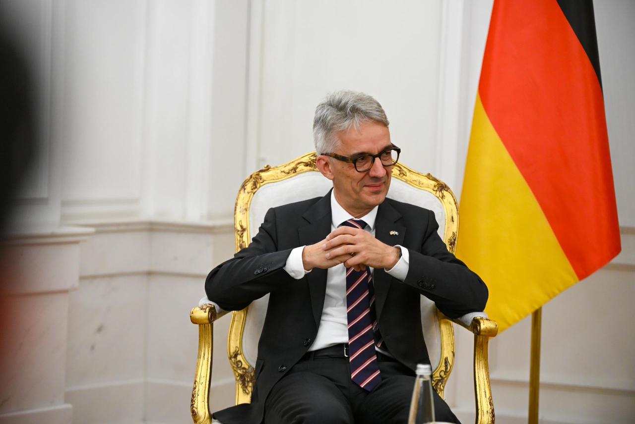 Ambasadori gjerman  Procesi zgjedhor në Kosovë po zhvillohet i qetë  po e vëzhgojmë me 4 ekipe