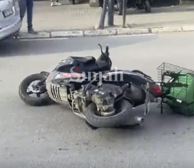 Aksident në Pejë  motoçiklisti përplaset nga një veturë