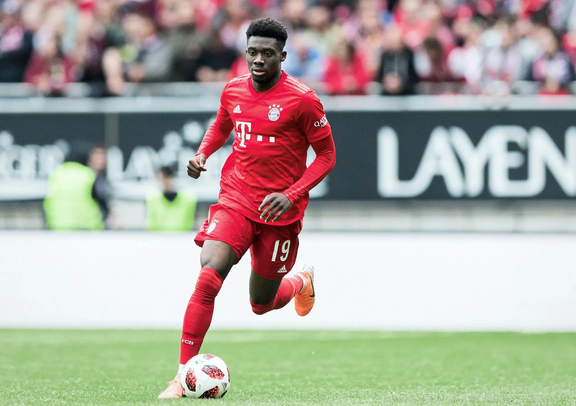 Bayern gati ta shesë Davies  Arabia Saudite shfaq interesimin