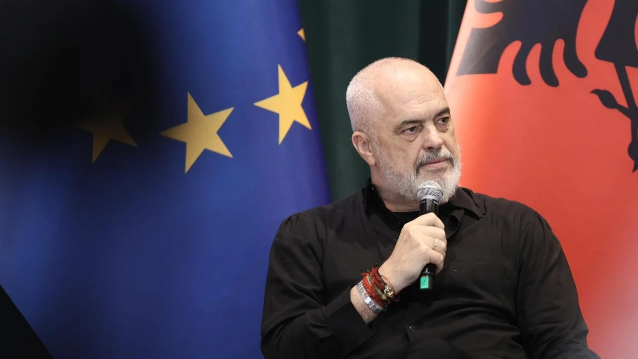 Protesta për Zvërnecin  Rama gazetarëve të BE së  Çdo projekt duhet të bazohet në fakte