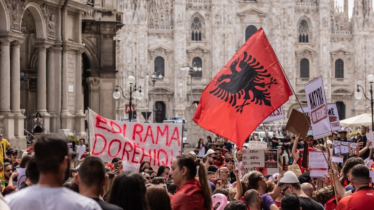 Protestat për Zvërnecin shpërthejnë edhe në Milano