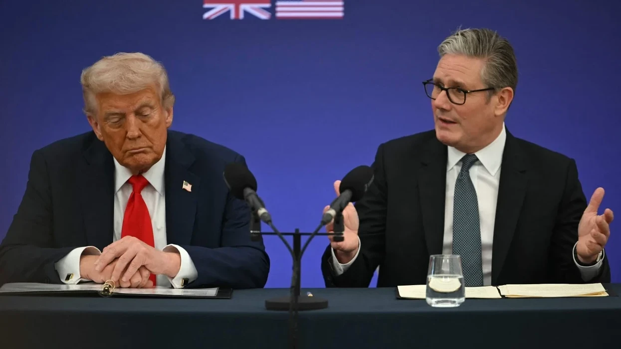 Trump parashikon largimin e Starmerit  Ai do të japë dorëheqjen si kryeministër i Britanisë