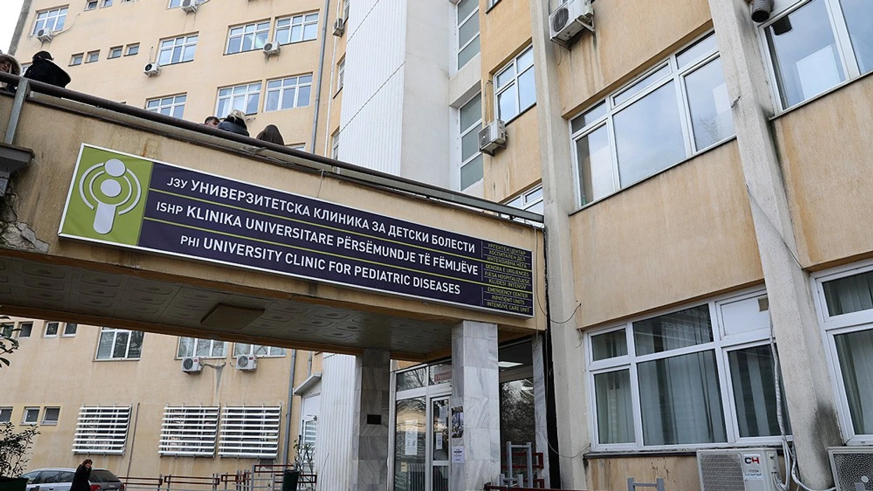 Pesë vjeçari përfundon në spital pasi gëlltiti barna në Gostivar