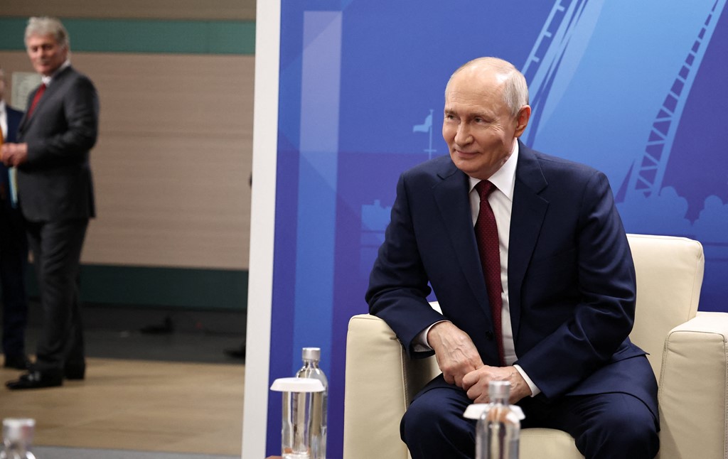 Putini thotë se  i hodhi një sy  letrës së Zelenskyt  por nuk sheh  asnjë kuptim  për takim