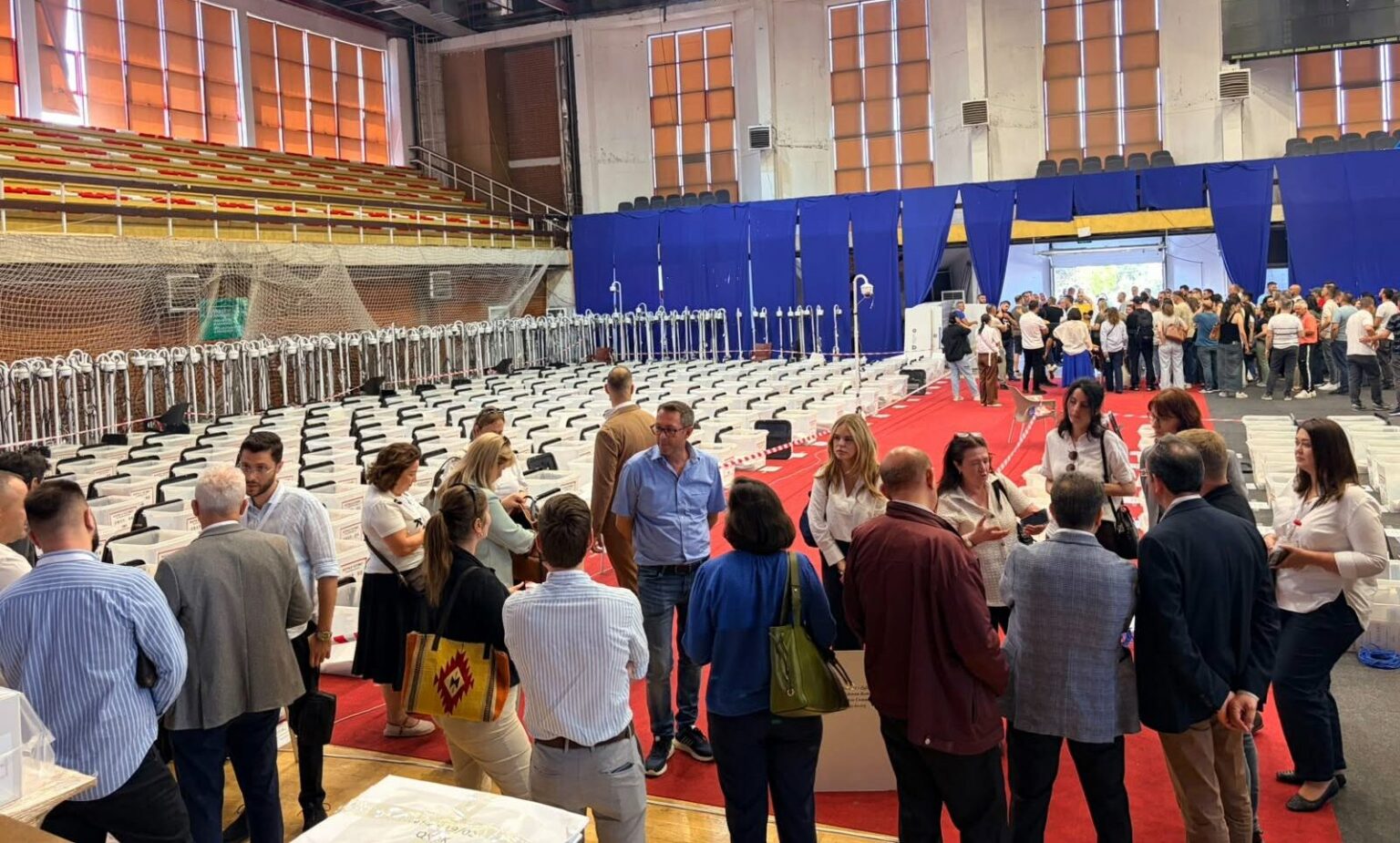 Nisin misionet e vëzhguesve ndërkombëtarë për zgjedhjet në Kosovë