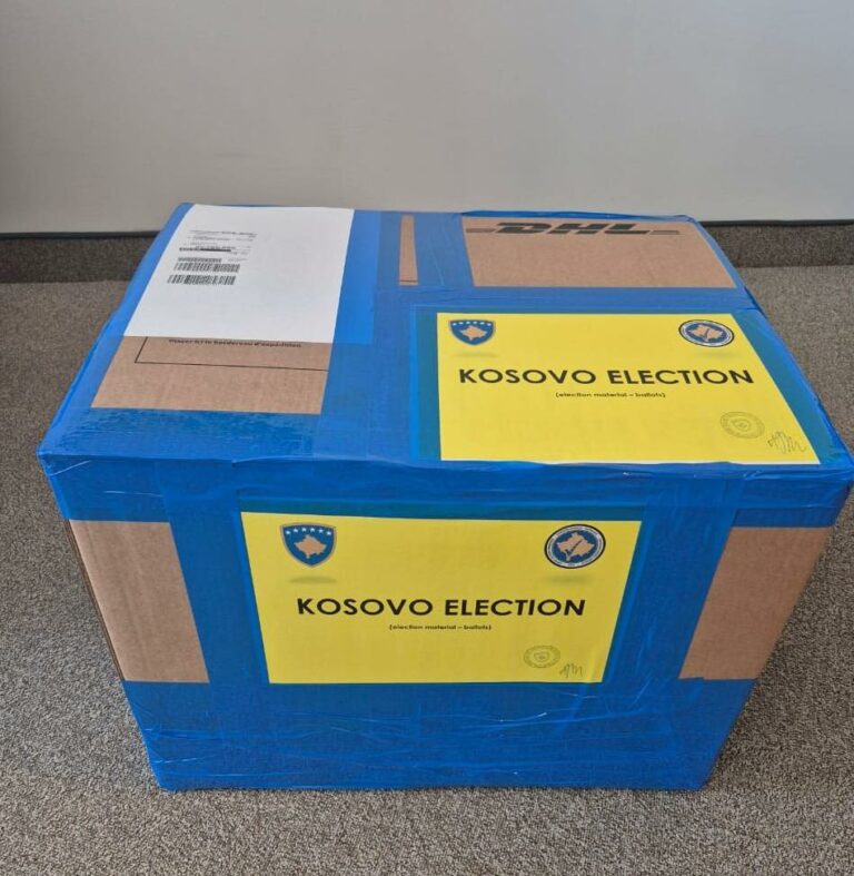 Fillon numërimi i votave me postë
