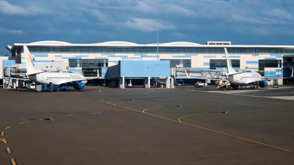 Rrëzohet një aeroplan i vogël në Bahamas  humbin jetën piloti dhe nëntë pasagjerë
