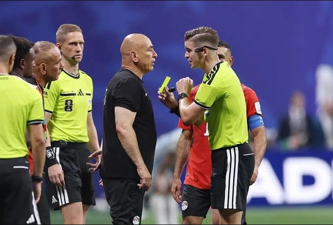 FIFA merr vendim për gjyqtarët e ndeshjes Argjentinë Egjipt