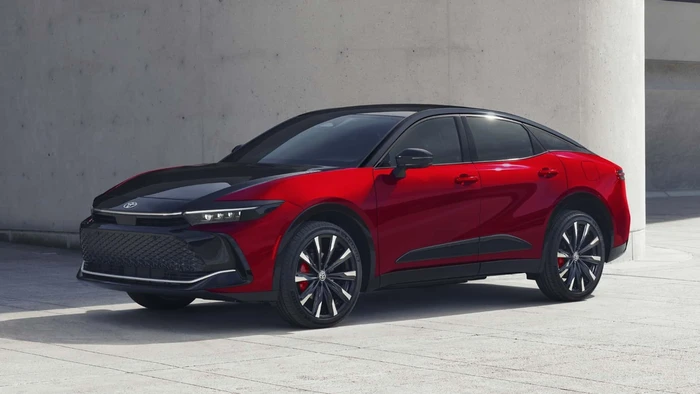 Toyota Crown 2027 vjen me sistem të ri hibrid dhe çmime më të larta