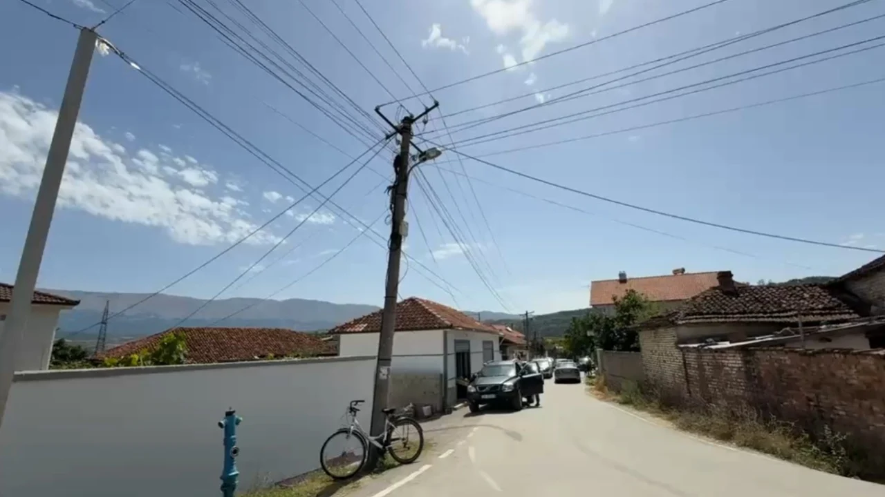 Elektricisti humb jetën gjatë punës në Pogradec